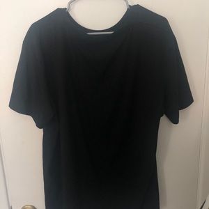 BLACK TEE